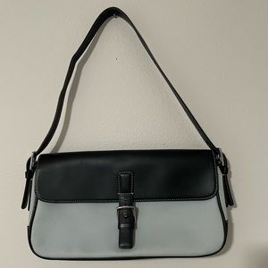 Great Condition! Y2K Coach Shoulder Bag